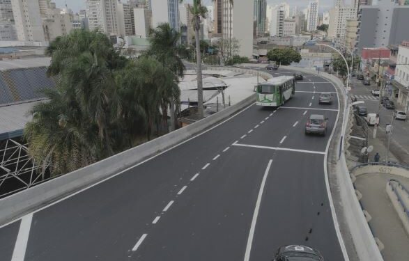 Viaduto Miguel Vicente Cury passou por remodelação: dispositivos de concreto, recapeamento e sinalização de trânsito. Foto: Divulgação/PMC
