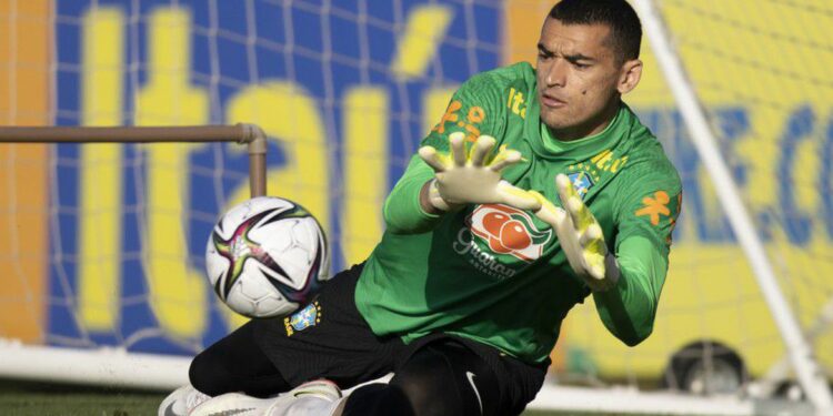 antos, goleiro do Athletico, foi o último convocado para integrar a seleção brasileira. Foto: Lucas Figueiredo/CBF