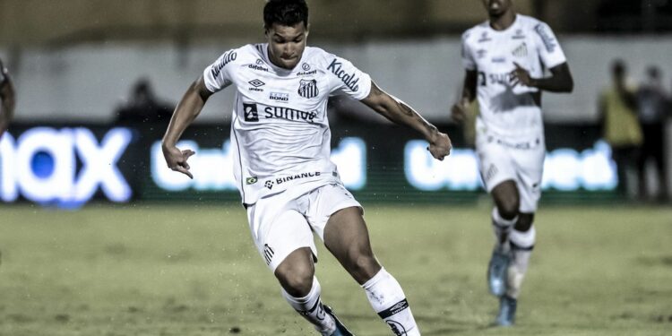 O Santos precisa vencer na Vila Belmiro para se manter vivo. Foto: Ivan Storti/SFC
