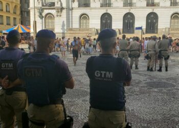 Ordem Pública e GM desmontam 8 blocos de carnaval no Rio de Janeiro