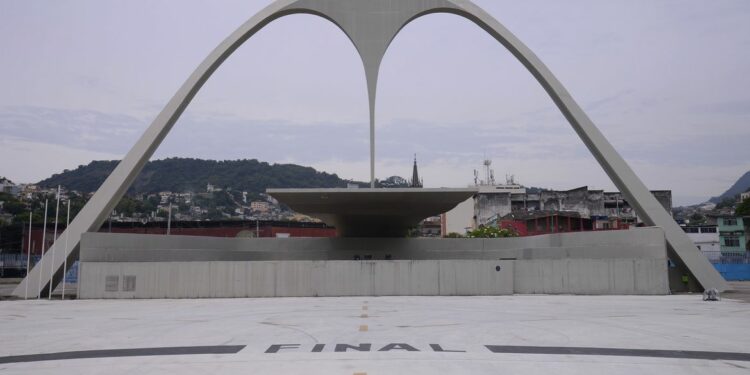 Sambódromo da Marquês de Sapucaí , que começa a receber ensaios. Foto: Agência Brasil