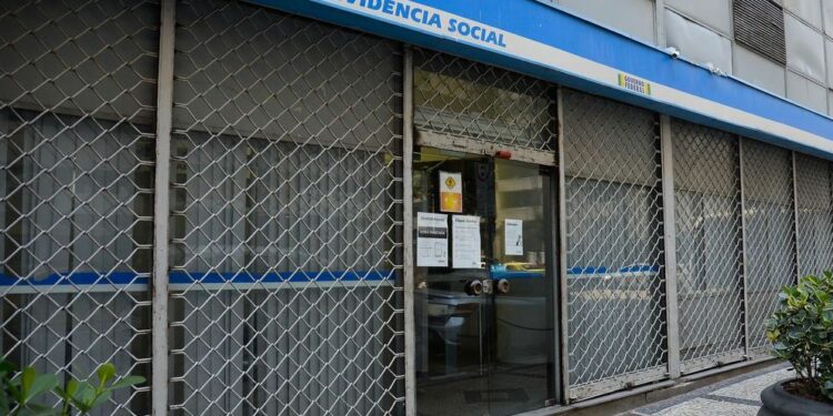 INSS foi autorizado a contratar mil técnicos de seguro social aprovados no último concurso público da instituição - Foto: Tomaz Silva/Agência Brasil