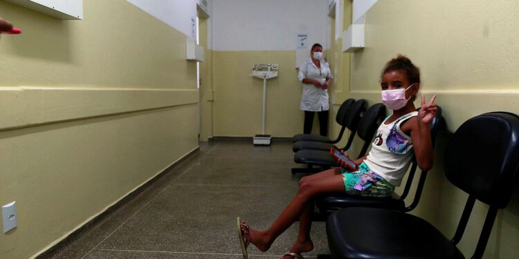 Campinas registra baixa adesão e começou a fazer a vacinação também nas escolas.  Foto: Leandro Ferreira/ Hora Campinas