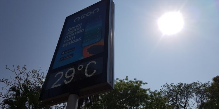 O sol e as temperaturas beirando os 30°C continuarão em Campinas até sábado, pelo menos. Foto: Leandro Ferreira/Hora Campinas