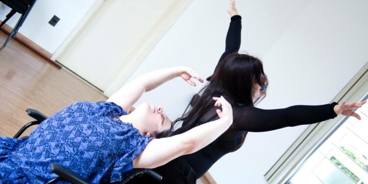 Livro inclusivo incentiva debate sobre o mês dedicado ao autismo