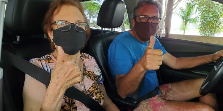 Vinhedo inicia nesta terça 4ª dose contra Covid para 60 anos ou mais