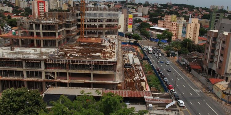 A primeira fase de operações do Hospital São Luiz está prevista para o primeiro semestre de 2023: obra está em ritmo acelerado Foto: Leandro Ferreira/Hora Campinas