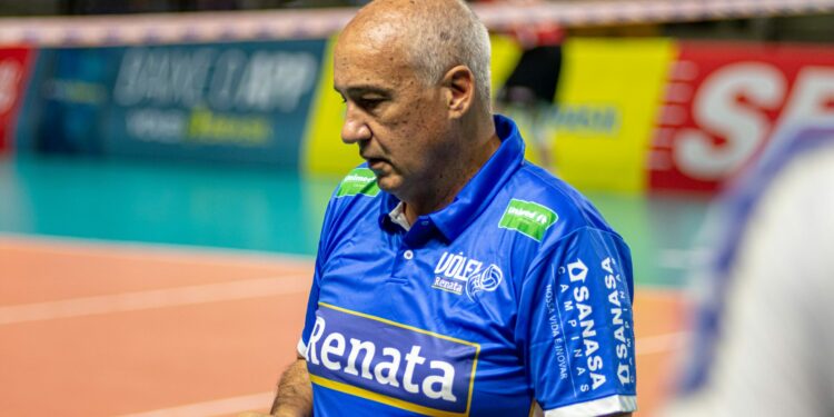 Com Marcos Pacheco no comando, o Vôlei Renata foi eliminado nas quartas de final da Superliga. Foto: Pedro Teixera/Vôlei Renata
