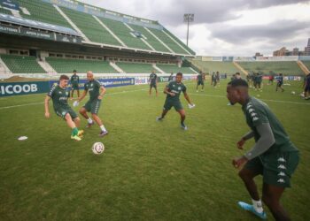 O elenco do Guarani realizou na última sexta-feira (15) o último treinamento antes do duelo contra o Sport Foto: Thomaz Marostegan/Guarani FC