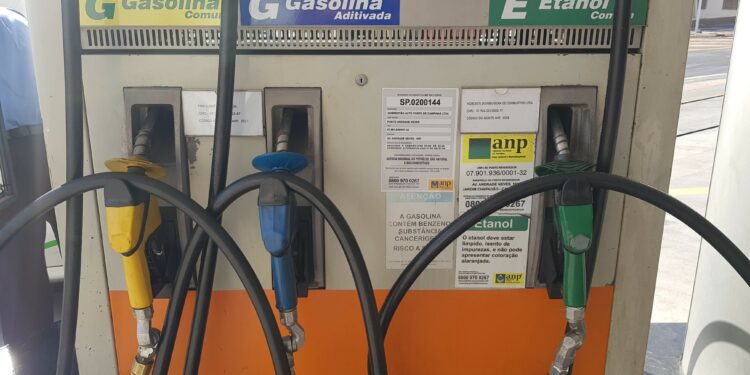 Preço médio da gasolina sobe 8,5% em Campinas em menos de 1 mês