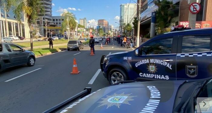 Operação foi realizada com bloqueio na Avenida Norte-Sul, no cruzamento com a Avenida Coronel Silva Telles - Foto: Divulgação/PMC