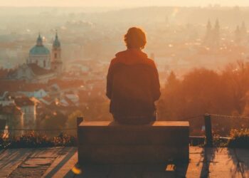 Solidão agrupada – por Thiago Pontes