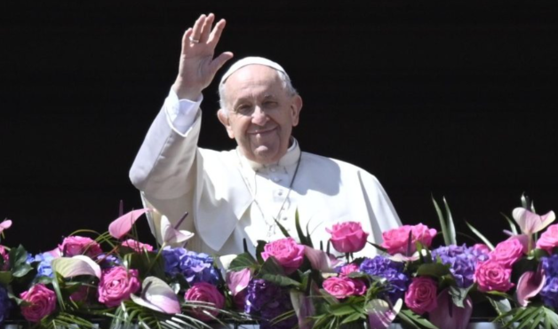 Papa apela à paz na mensagem de Páscoa