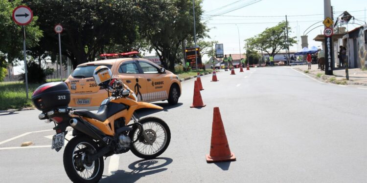 Agentes de mobilidade ajudarão a orientar os motoristas. Foto: Emdec/Setransp