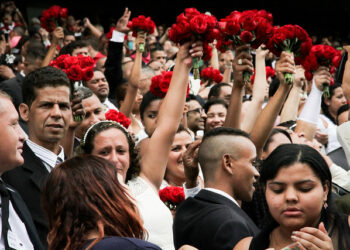 O casamento comunitário é totalmente gratuito, incluindo documentação e fotos. Foto: Divulgação