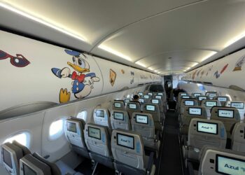 Aeronave inspirada no Pato Donald: início das operações neste sábado - Foto: Divulgação