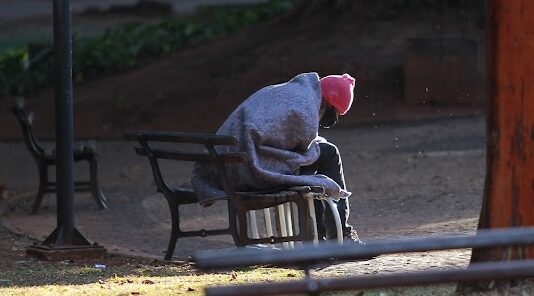 Chegada de frio intenso leva prefeituras a antecipar ações de acolhimento