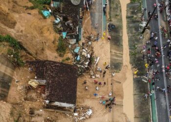 Número de mortes confirmadas devido à chuva no Grande Recife chega a 56
