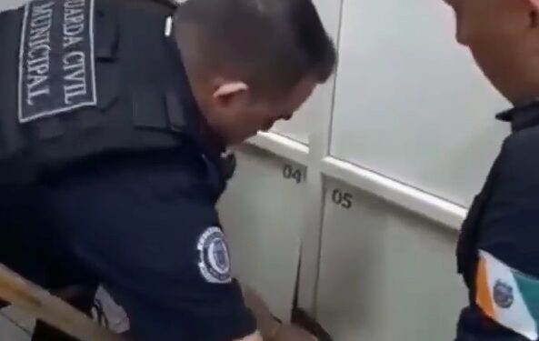 Criança é resgatada após ficar presa dentro de guarda-volumes de banco