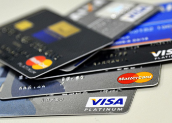 Movimentação de R$ 478,5 bilhões em pagamentos com cartões de crédito nos três primeiros meses do ano - Foto: Marcello Casal Jr/Agência Brasil