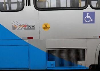 Operação ficou mais uma vez comprometida por conta do impedimento de saída de ônibus da garagem das empresas VB1 (área azul claro), VB3 (área verde) e Campibus (área vermelha) Foto: Divulgação