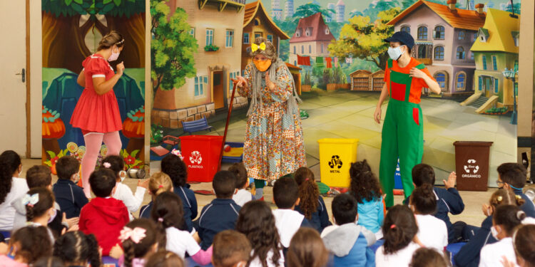 Espetáculo "Reciclar é uma festa" será apresentado em três instituições de Campinas. Foto: Divulgação