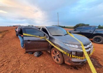 Carro usado pela quadrilha no assalto no Paraná que foi apreendido pela polícia. Foto: Divulgação