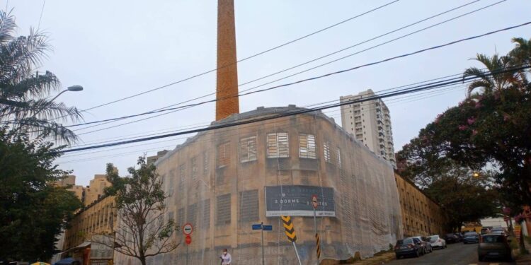 Demolição da antiga fábrica Chapéus Cury é ponto final em parte da história de Campinas