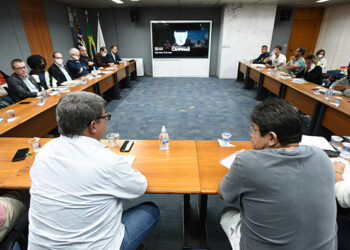 Proposta da Prefeitura foi apresentada em mesa de negociação com sindicato dos servidores. Foto: Carlos Bassan/PMC
