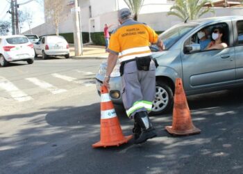 Agentes de mobilidade urbana orientarão os motoristas. Foto: Divulgação