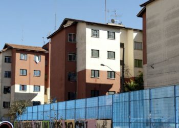 Cerca de 80 mil mutuários de financiamentos habitacionais têm mais de três parcelas em atraso. Foto: Marcelo Camargo/Agência Brasil