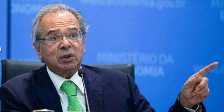 O ministro Paulo Guedes: governo  pode apresentar uma versão "mais enxuta" da Reforma Tributária - Foto: Whashington Costa/Ministério da Economia