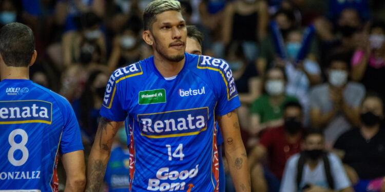 Vôlei Renata renova com o central Barreto e o ponteiro Lima