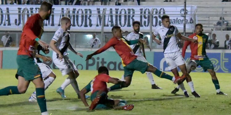 Com empate sem gols com o Sampaio Corrêa, Ponte completou quatro jogos sem vitória no Majestoso. Foto: Ponte Press/Álvaro Jr.