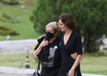 Emoção marcou a despedida do jornalista britânico, apaixonado pelo Brasil Foto: Tânia Rêgo/Agência Brasil