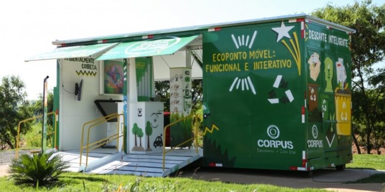 A presença do Ecoponto Móvel Corpus integra as ações em comemoração à Semana do Meio Ambiente em Jaguariúna Foto: Ivair Oliveira/PMJ/Divulgação