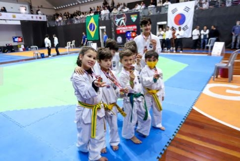 Equipe de Campinas é campeã no Campeonato Paulista de Taekwondo