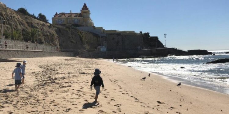 Defesa dos oceanos requer ação das mulheres e de novas gerações, aponta ONU