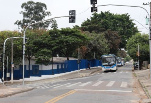 Semáforos são instalados nas regiões do Ouro Verde e da Vila União