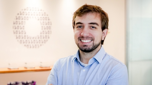 Artigo – Um mundo interconectado: a evolução digital na América Latina – por Vitor Caram