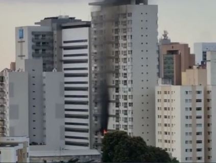 Defesa Civil interdita seis apartamentos e elevadores após incêndio