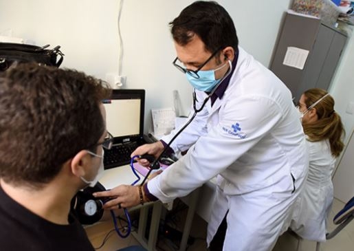 Provas para concursos de médicos e técnicos em enfermagem serão domingo