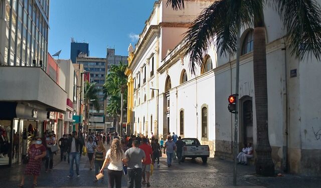 Projeto visa modernização do mobiliário urbano do calçadão da Rua 13 de Maio - Foto: Divulgação/Acic
