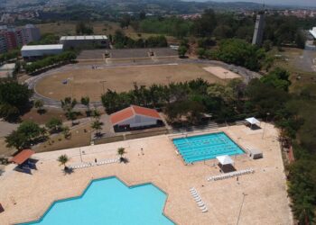 Vista das piscinas do Sesi-Campinas Santos Dumont: abertura de inscrições para atividades nas férias - Foto: Divulgação