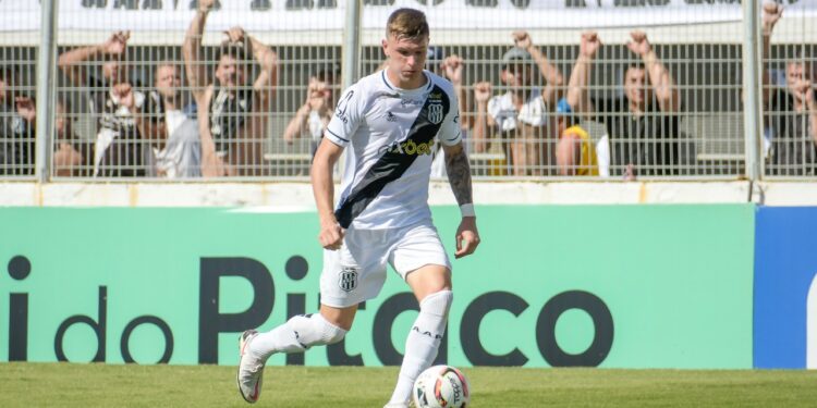 Nicolas busca vencer disputa por parceiro ideal de Lucca no ataque