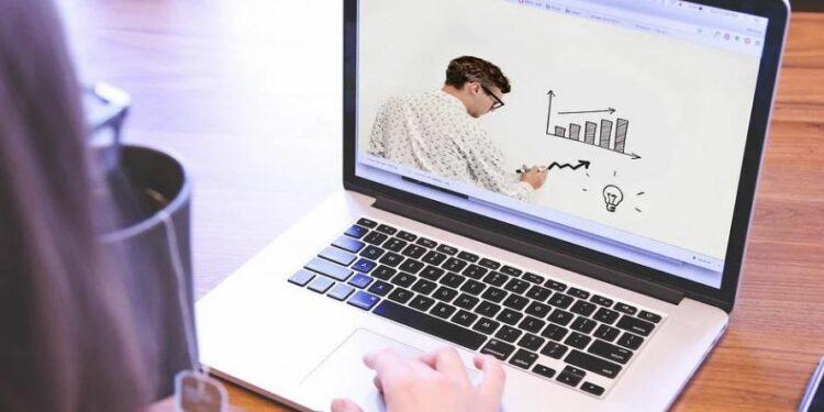 Via Rápida abre inscrições para cursos com bolsa-auxílio na região de Campinas