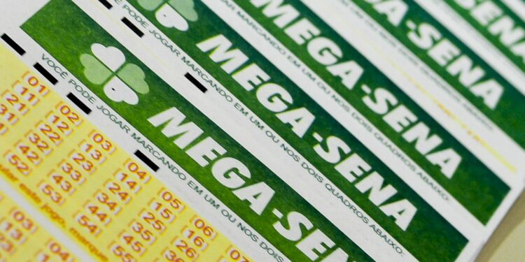 Bilhetes de aposta da Mega-Sena: acumulado Foto: Arquivo