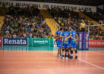 Vôlei Renata domina Climed/Atibaia e vence a primeira em casa no Paulista