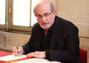 Salman Rushdie, autor de "Versos Satânicos" e alvo de uma sentença de morte há mais de 30 anos. Foto: Flickr