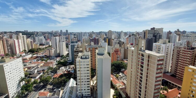 Campinas aparece bem posicionada em vários segmentos analisados do estudo, entre eles Mercado Imobiliário e Serviços - Foto: Leandro Ferreira/Hora Campinas